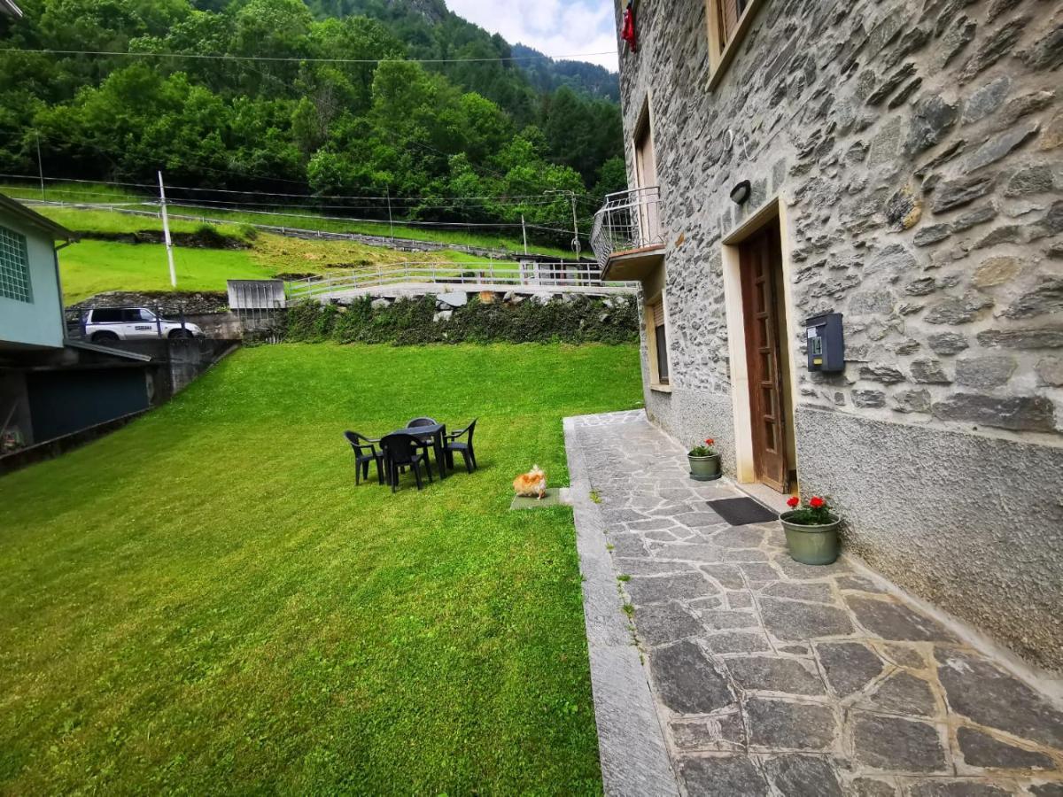 Appartamento S.Anna In Valmalenco Torre di Santa Maria Экстерьер фото
